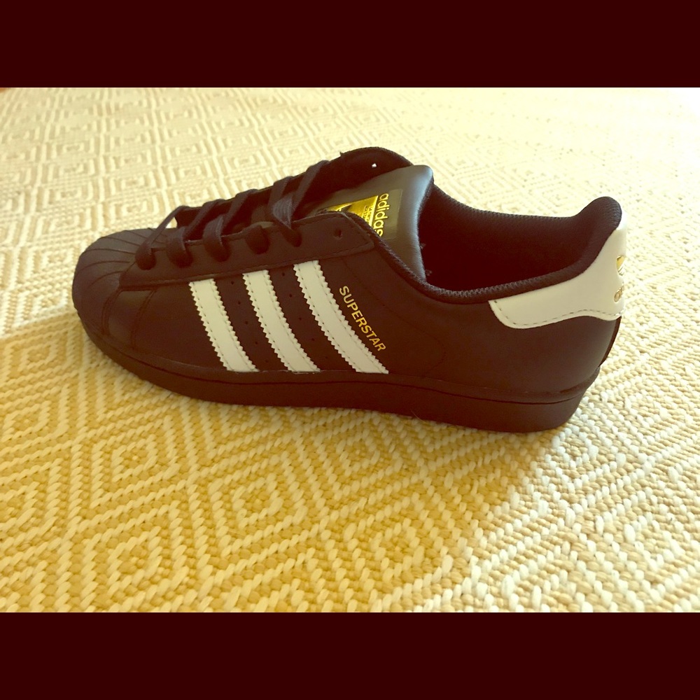 Adidas superstar black w/ white stripes NWT